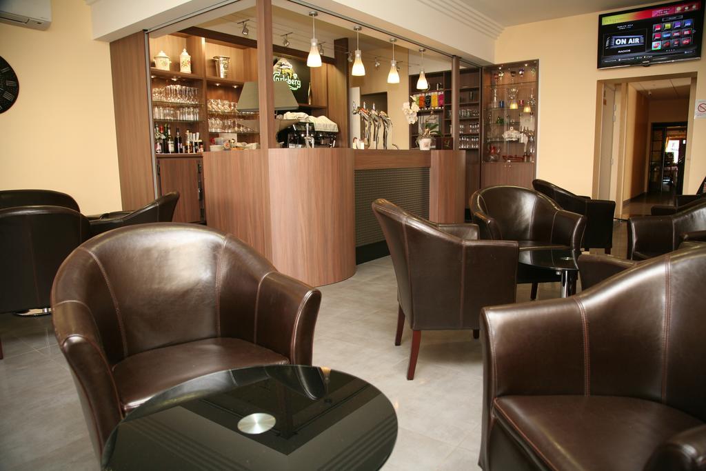 Logis Hotel- Restaurant La Renaissance Baccarat Eksteriør bilde