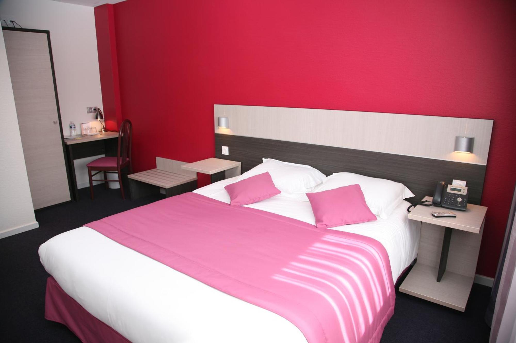 Logis Hotel- Restaurant La Renaissance Baccarat Rom bilde